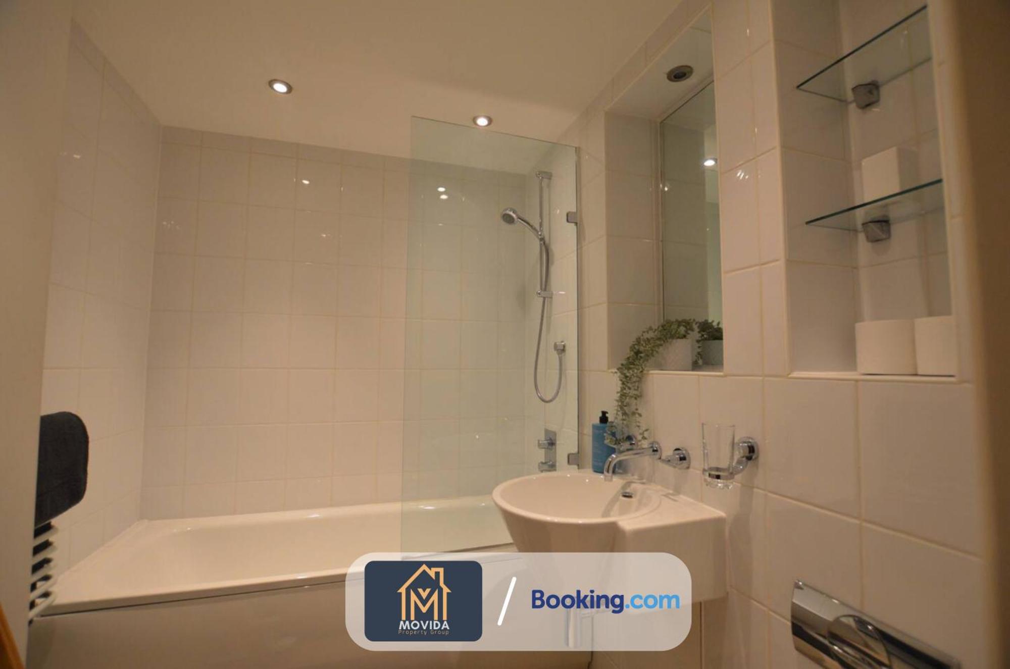 Lgi Stunning 1 Bedroom Apartment By Movida Property Group Short Lets & Serviced Accommodation Лидс Экстерьер фото